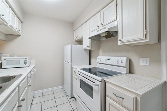 803 Cardinal Creek Boulevard B, Norman, OK 73072