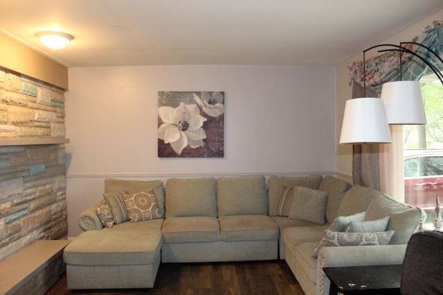 1225 102nd Avenue, Plainwell, MI 49080