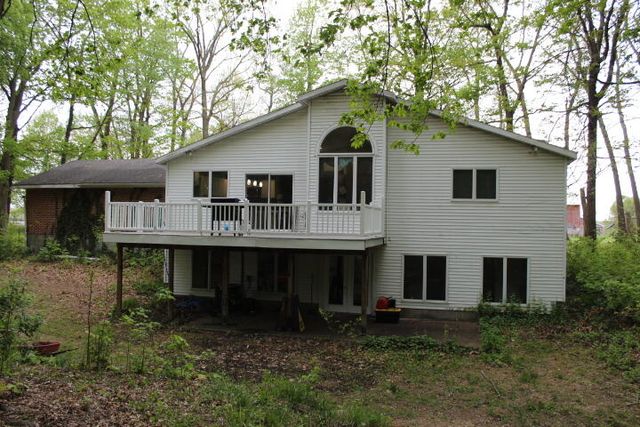 1225 102nd Avenue, Plainwell, MI 49080