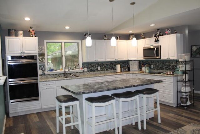 1225 102nd Avenue, Plainwell, MI 49080