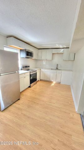 9172 11TH Avenue, Jacksonville, FL 32208