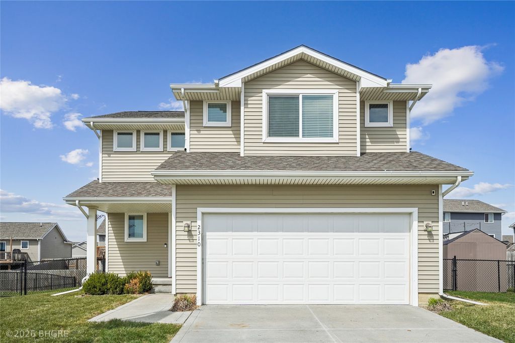 2310 Windcrest Drive, Granger, IA 50109