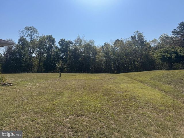 58 WEBER LN, Berkeley Springs, WV 25411