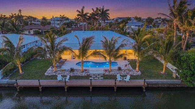 618 GLADSTONE LANE, Holmes Beach, FL 34217