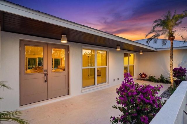 618 GLADSTONE LANE, Holmes Beach, FL 34217
