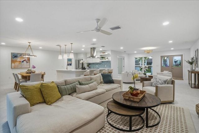 618 GLADSTONE LANE, Holmes Beach, FL 34217