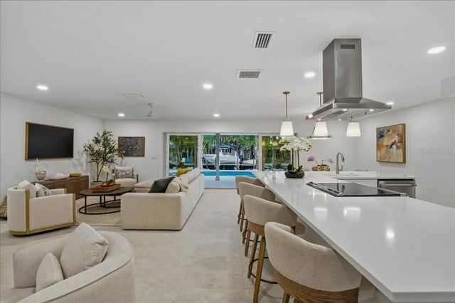 618 GLADSTONE LANE, Holmes Beach, FL 34217