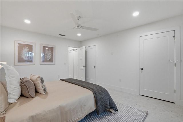 618 GLADSTONE LANE, Holmes Beach, FL 34217