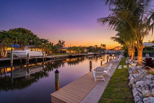 618 GLADSTONE LANE, Holmes Beach, FL 34217