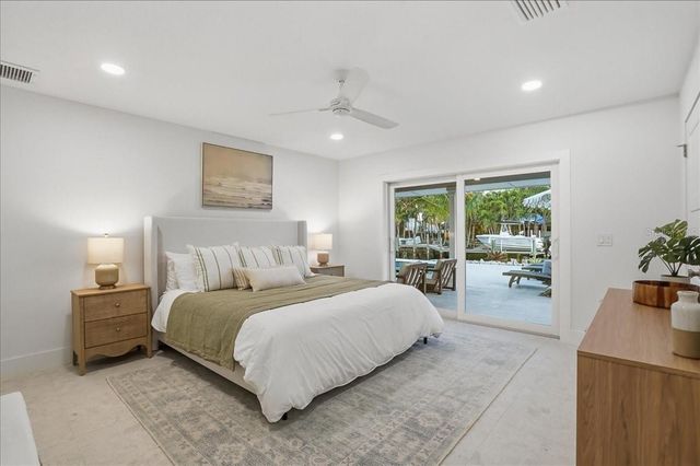 618 GLADSTONE LANE, Holmes Beach, FL 34217