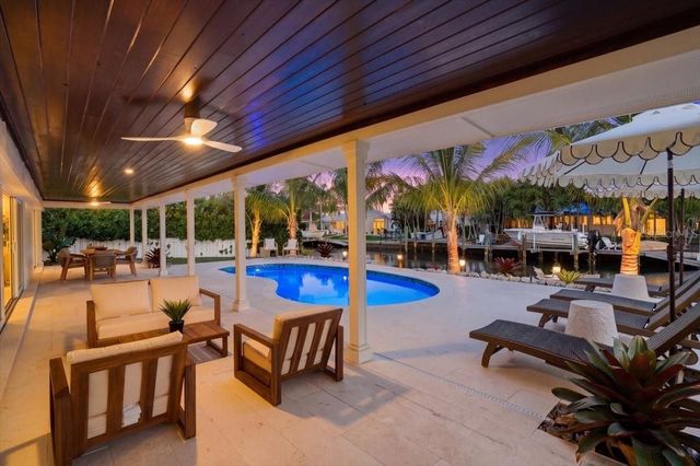 618 GLADSTONE LANE, Holmes Beach, FL 34217