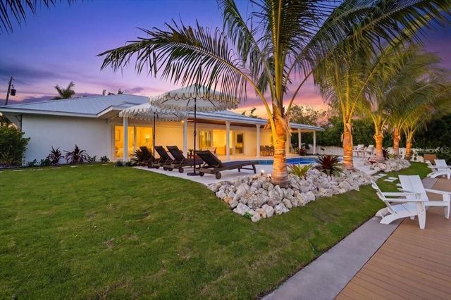 618 GLADSTONE LANE, Holmes Beach, FL 34217