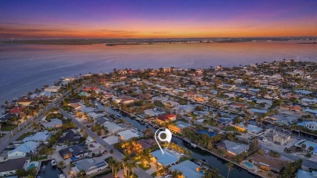 618 GLADSTONE LANE, Holmes Beach, FL 34217