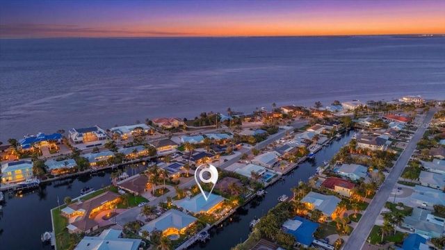 618 GLADSTONE LANE, Holmes Beach, FL 34217