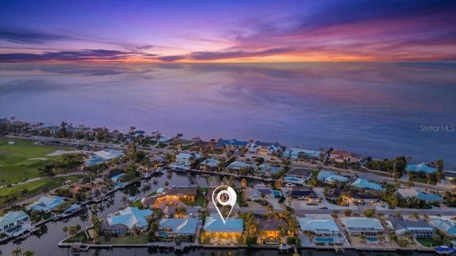 618 GLADSTONE LANE, Holmes Beach, FL 34217