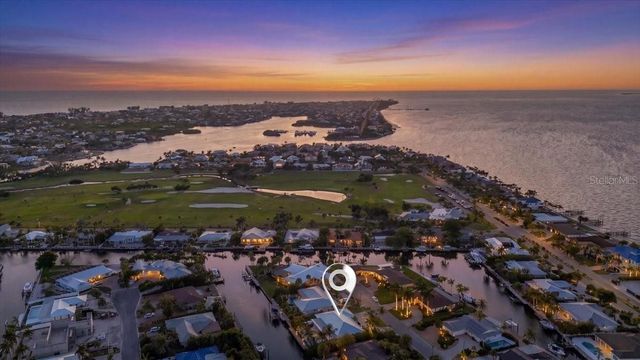 618 GLADSTONE LANE, Holmes Beach, FL 34217