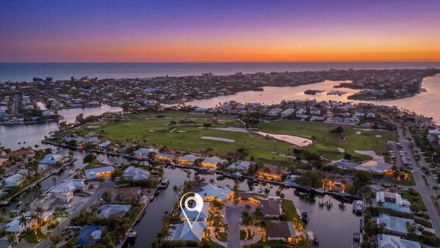 618 GLADSTONE LANE, Holmes Beach, FL 34217