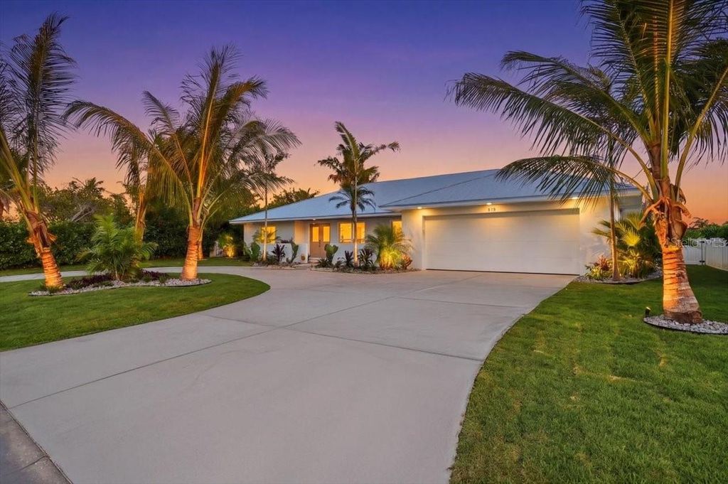 618 GLADSTONE LANE, Holmes Beach, FL 34217