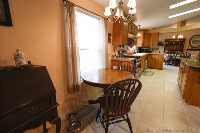 20564 E Dixie Parkway, Tahlequah, OK 74464