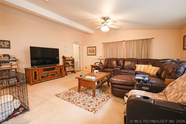 20564 E Dixie Parkway, Tahlequah, OK 74464