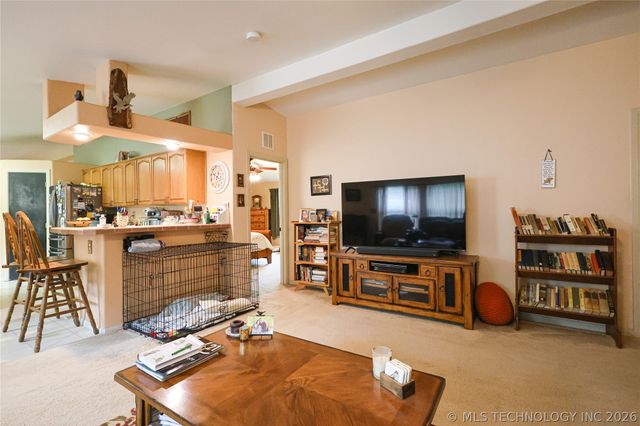 20564 E Dixie Parkway, Tahlequah, OK 74464