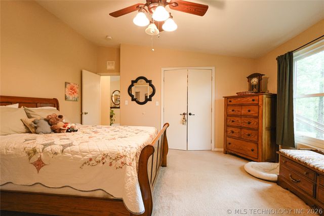 20564 E Dixie Parkway, Tahlequah, OK 74464