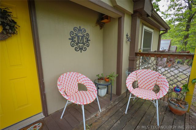 20564 E Dixie Parkway, Tahlequah, OK 74464