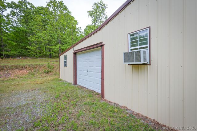 20564 E Dixie Parkway, Tahlequah, OK 74464
