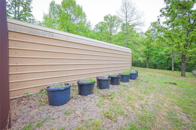 20564 E Dixie Parkway, Tahlequah, OK 74464