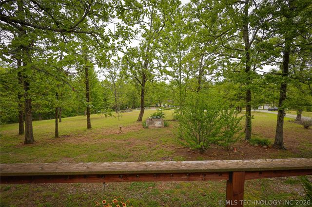 20564 E Dixie Parkway, Tahlequah, OK 74464