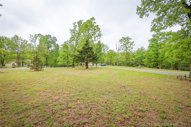 20564 E Dixie Parkway, Tahlequah, OK 74464
