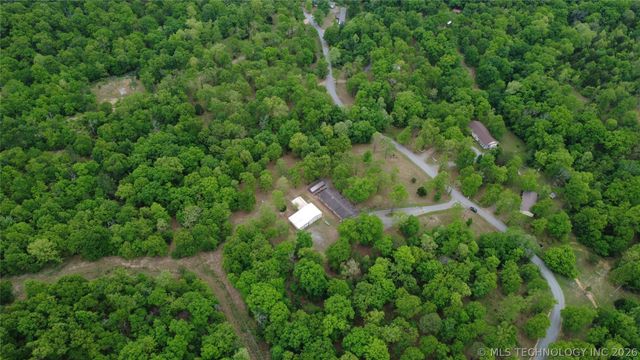20564 E Dixie Parkway, Tahlequah, OK 74464