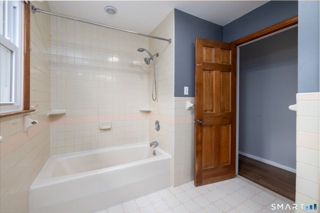 25 Lynn Avenue, Plymouth, CT 06786