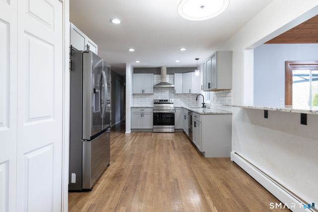 25 Lynn Avenue, Plymouth, CT 06786