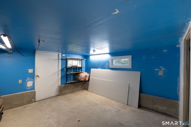 25 Lynn Avenue, Plymouth, CT 06786