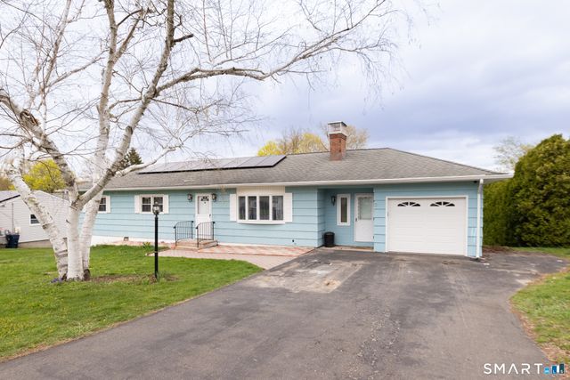 25 Lynn Avenue, Plymouth, CT 06786