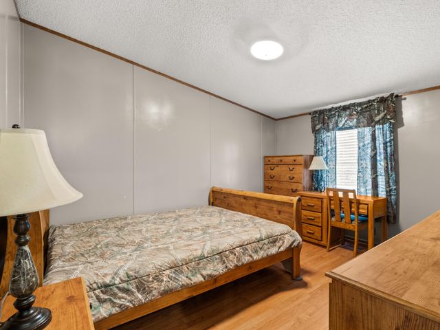 50 Paradise Ln, Hornbeck, LA 71439