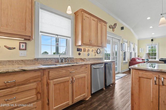 124 Elm Lane, Pass Christian, MS 39571