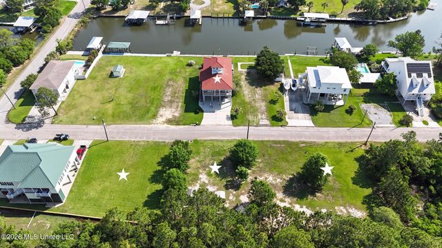 124 Elm Lane, Pass Christian, MS 39571