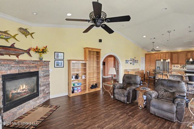 124 Elm Lane, Pass Christian, MS 39571
