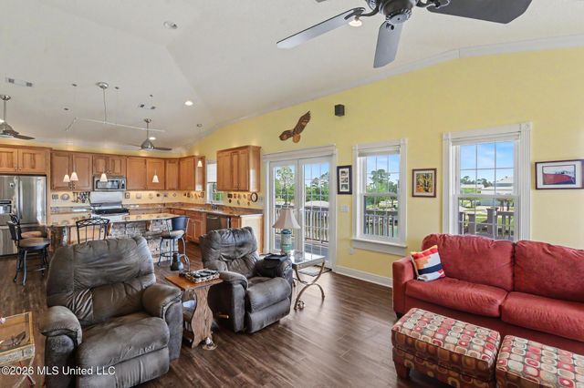 124 Elm Lane, Pass Christian, MS 39571