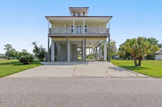 124 Elm Lane, Pass Christian, MS 39571