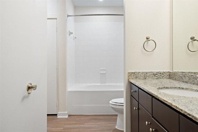 1900 Barton Springs RD 5007, Austin, TX 78704