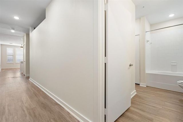 1900 Barton Springs RD 5007, Austin, TX 78704