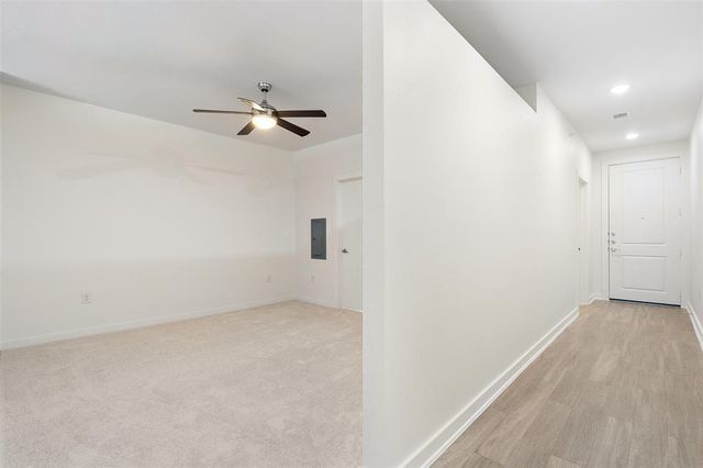 1900 Barton Springs RD 5007, Austin, TX 78704