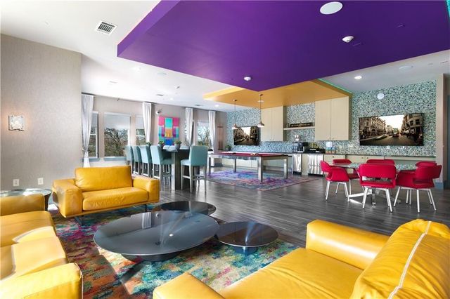 1900 Barton Springs RD 5007, Austin, TX 78704