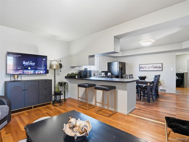 33810 Brookshire Drive, Sterling Heights, MI 48312