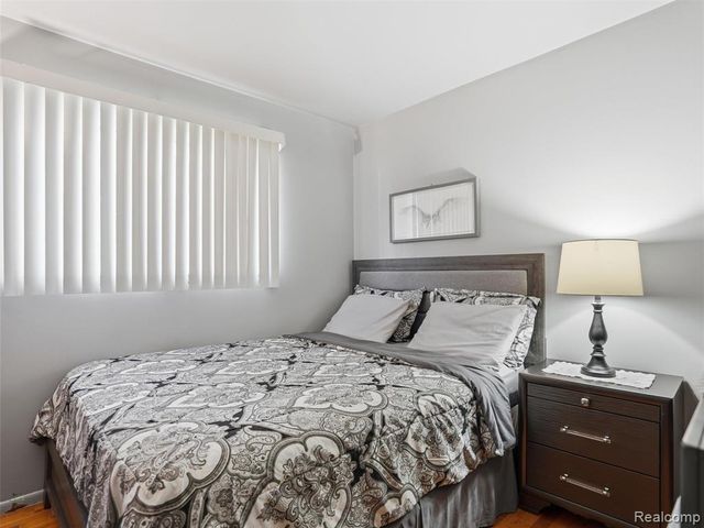 33810 Brookshire Drive, Sterling Heights, MI 48312