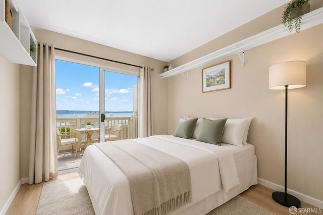 182 Jerrold Avenue, San Francisco, CA 94124