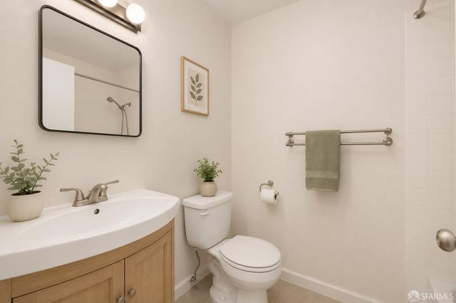 182 Jerrold Avenue, San Francisco, CA 94124
